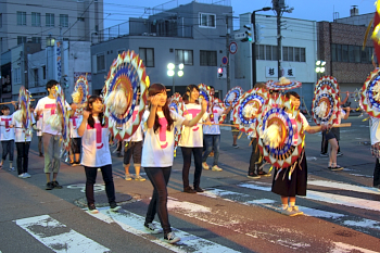 【画像】いよいよ踊りの開始です