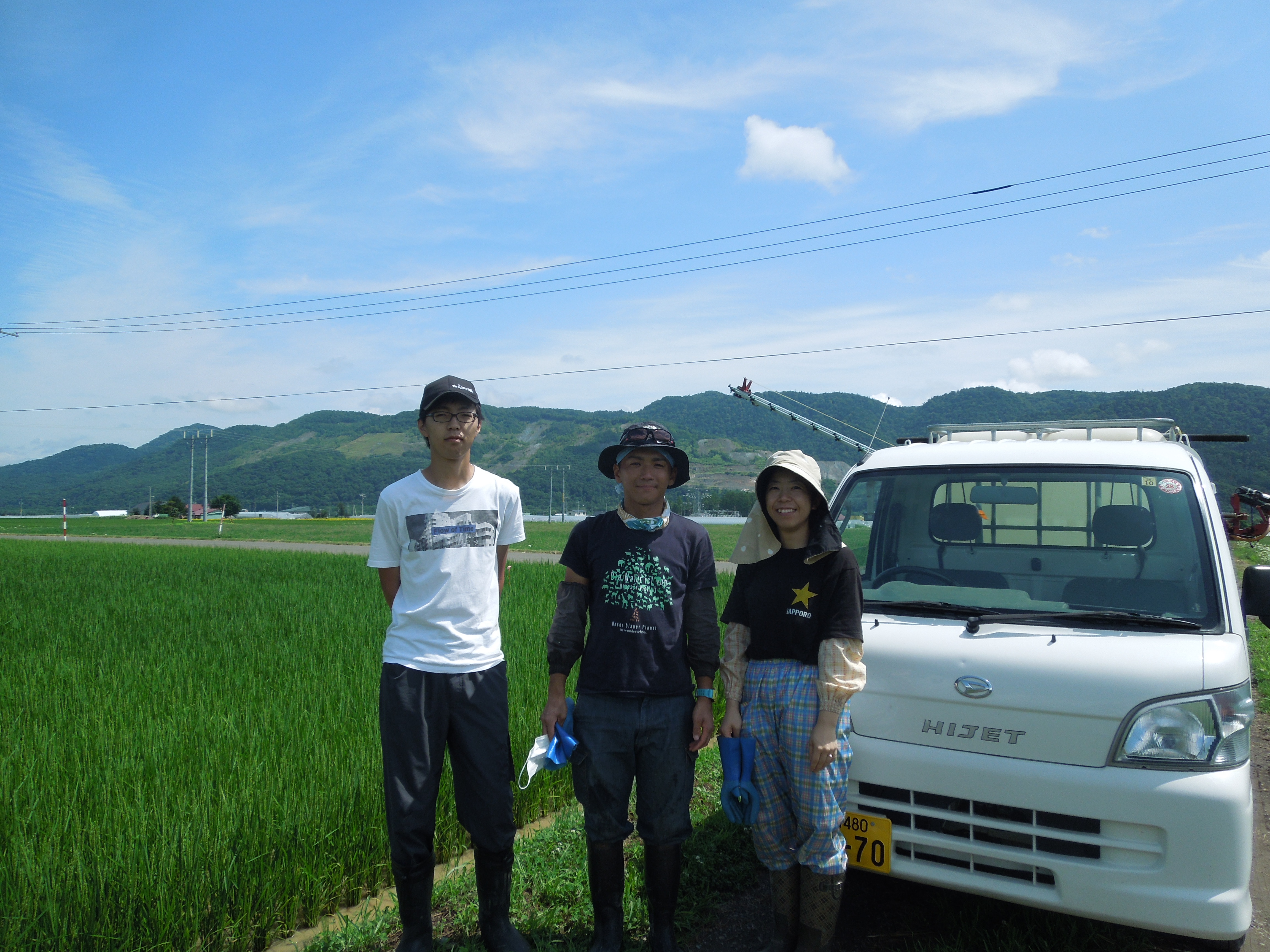 杉野農園・杉野夫妻と野口君